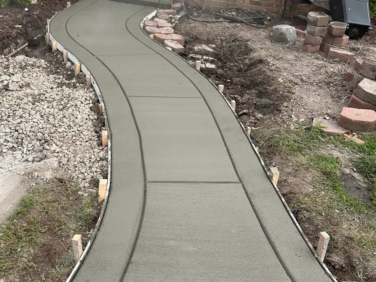 Concrete walkway installation 002