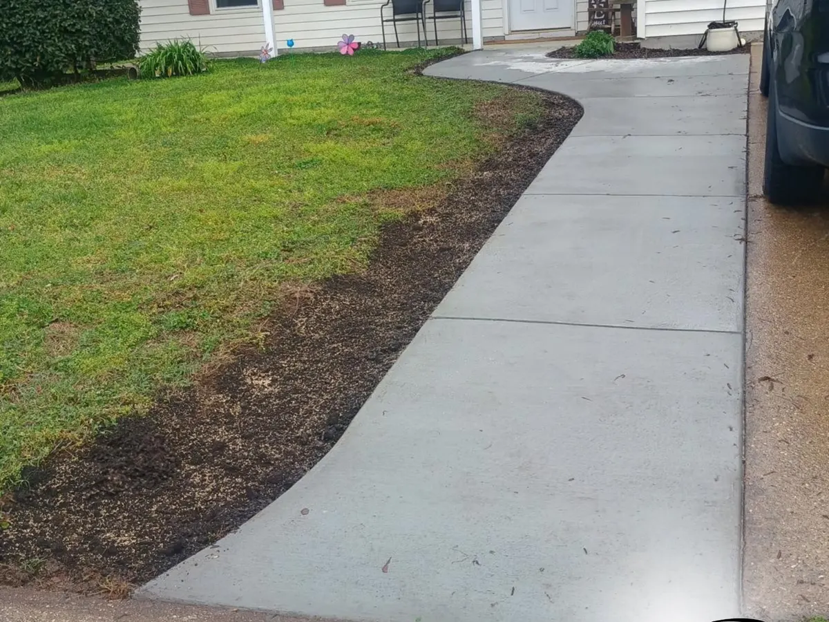 Residential concrete walkway 001